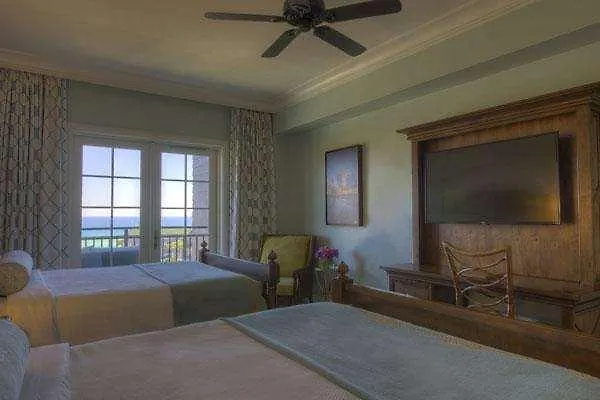 דסטין Henderson Beach Resort
